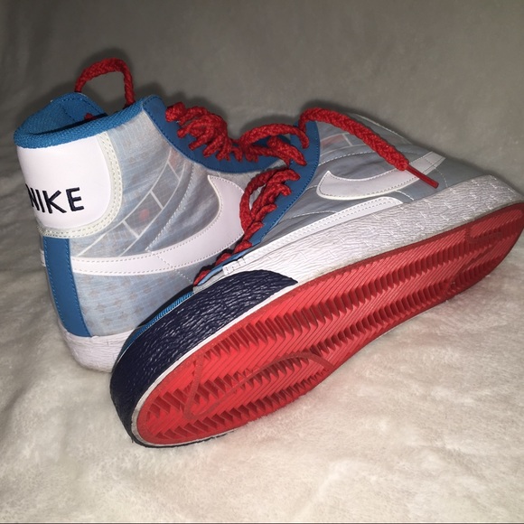 💸SALE!!!💵 NIKEs🆕👟 limited🌷 - Picture 2 of 4